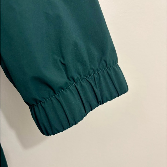 Under Armour Kids' Teal and Dark Green Raincoat, Size Youth Medium - Picture 4 of 4